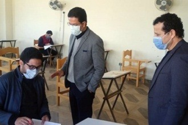 El Gizawy inspects the Second Semester Exams at Faculty of Applied Arts