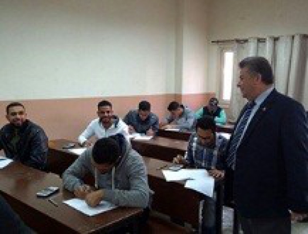 El-Kady inspects the exams in three faculties in Benha University