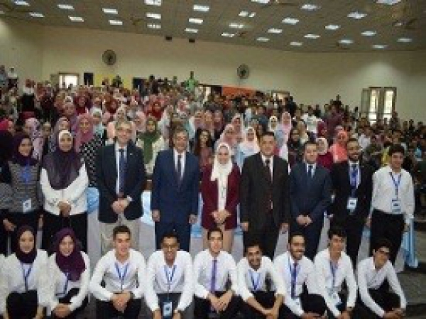 El-Magraby participates in receiving the Benha University’ students at the first day of the new term