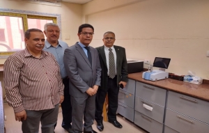 In His Inspection Tour: El Gizawy Inspects the Central Laboratory at Faculty of Science